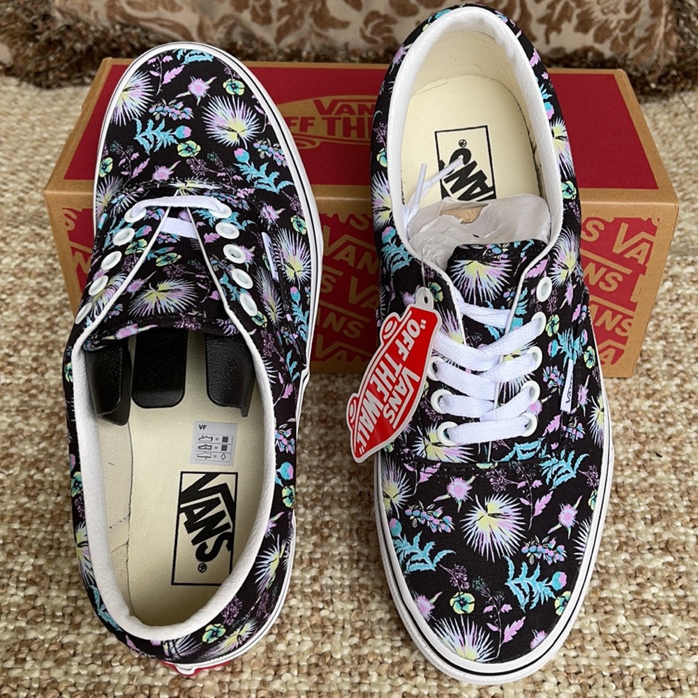 Vans Era Paradise Floral Black/True White WMNS - Picture 2 of 16